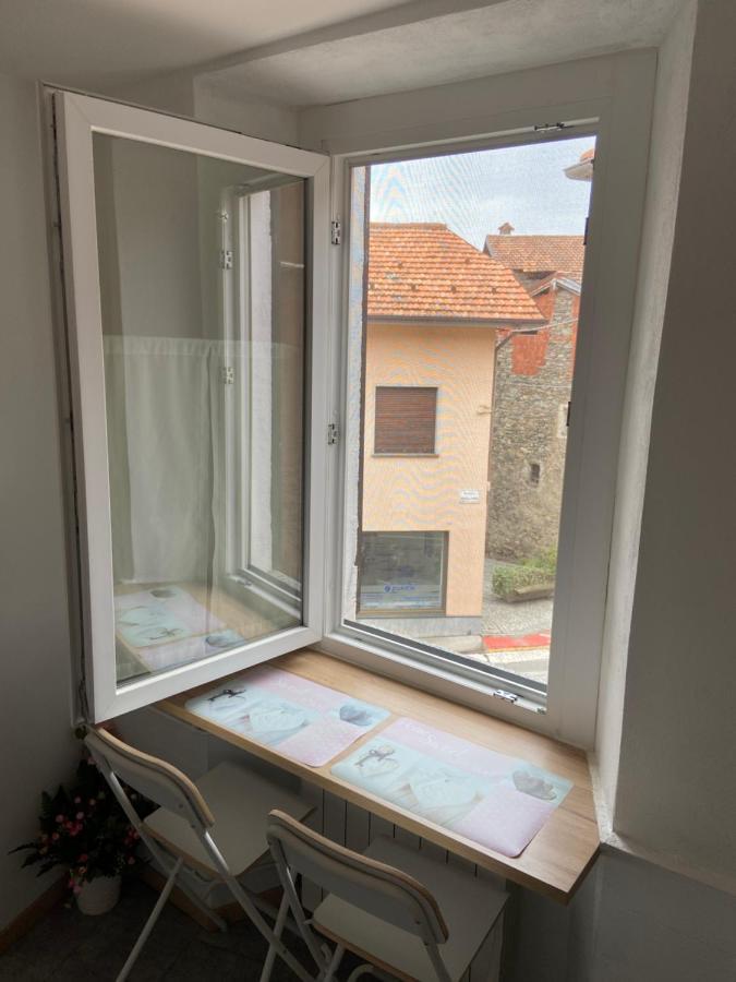 Il Nido Di Tiffany Apartamento Massino Visconti Exterior foto