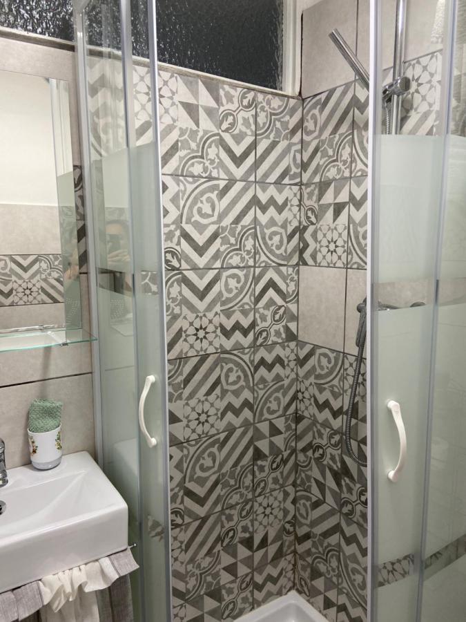 Il Nido Di Tiffany Apartamento Massino Visconti Exterior foto