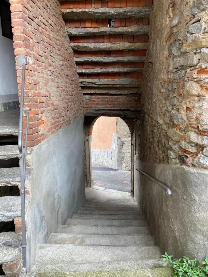 Il Nido Di Tiffany Apartamento Massino Visconti Exterior foto