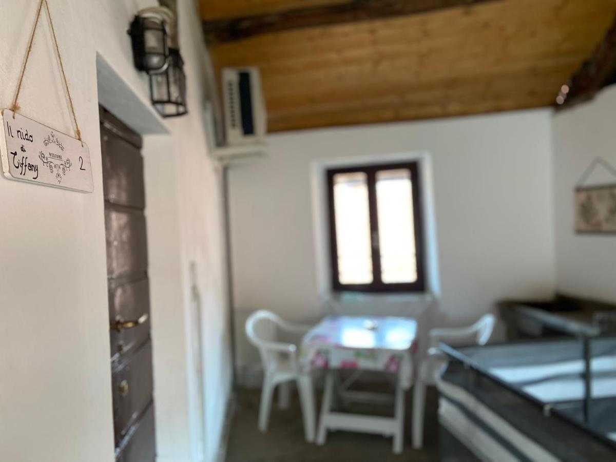 Il Nido Di Tiffany Apartamento Massino Visconti Exterior foto