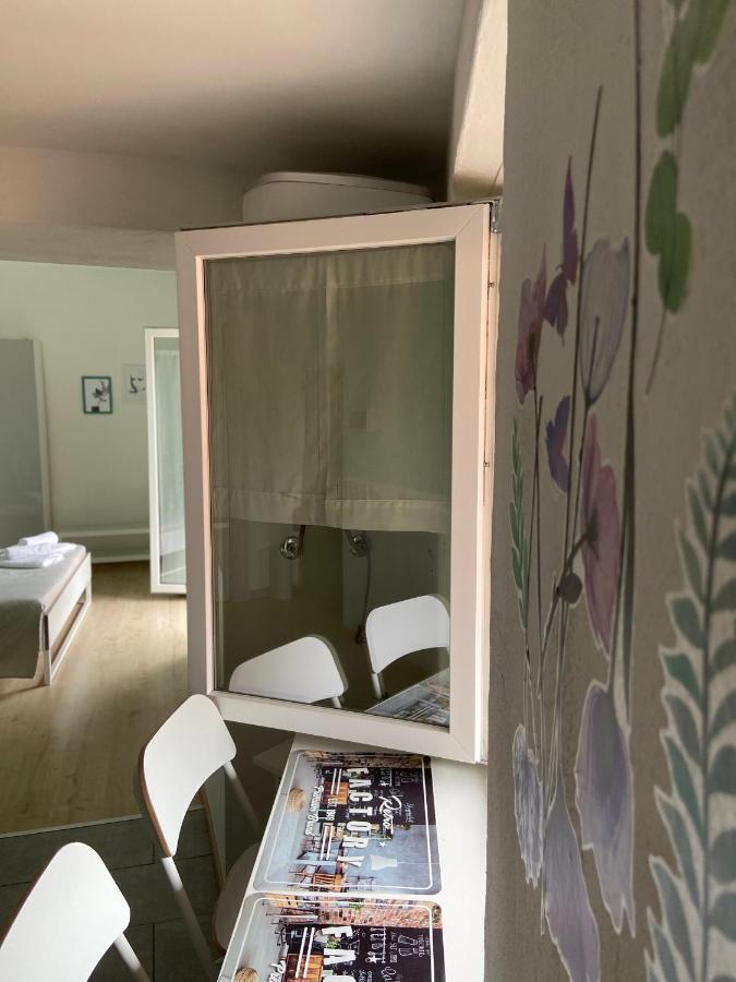 Il Nido Di Tiffany Apartamento Massino Visconti Exterior foto