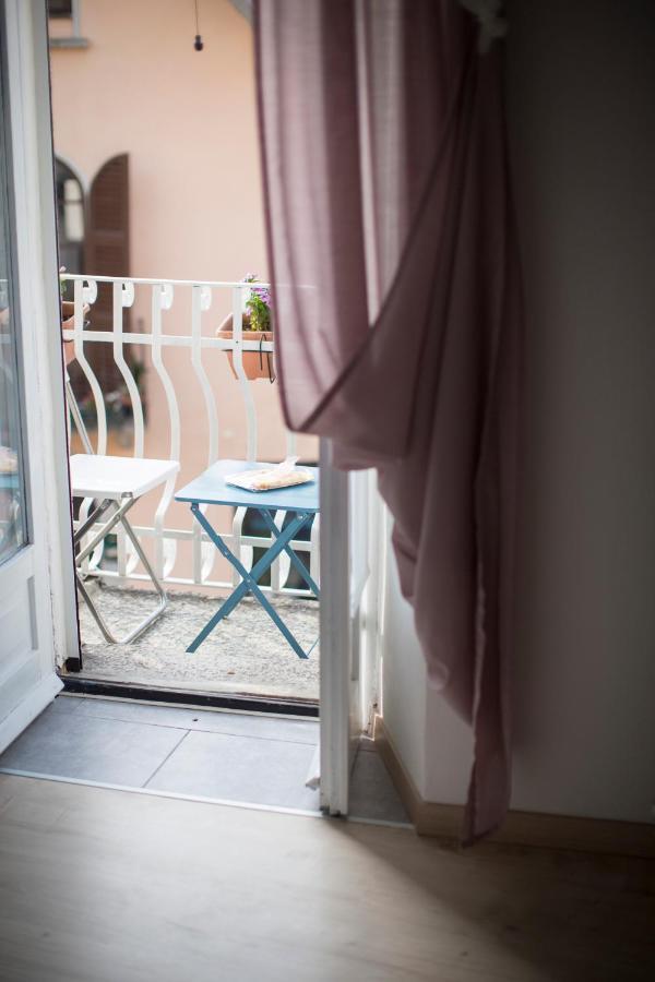 Il Nido Di Tiffany Apartamento Massino Visconti Exterior foto