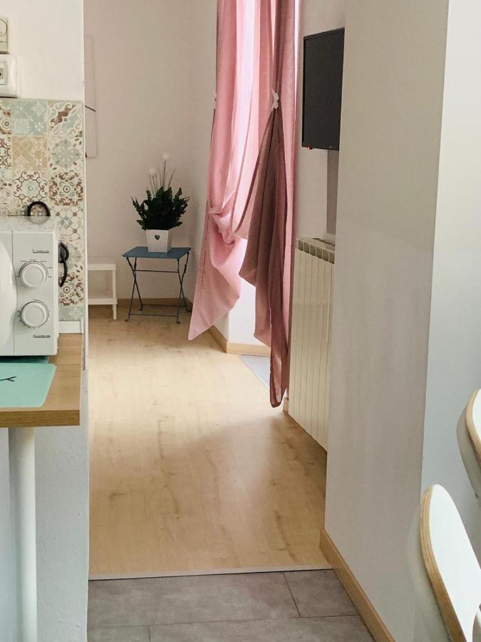 Il Nido Di Tiffany Apartamento Massino Visconti Exterior foto